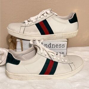 Gucci White Sneakers with Red and Green Stripes